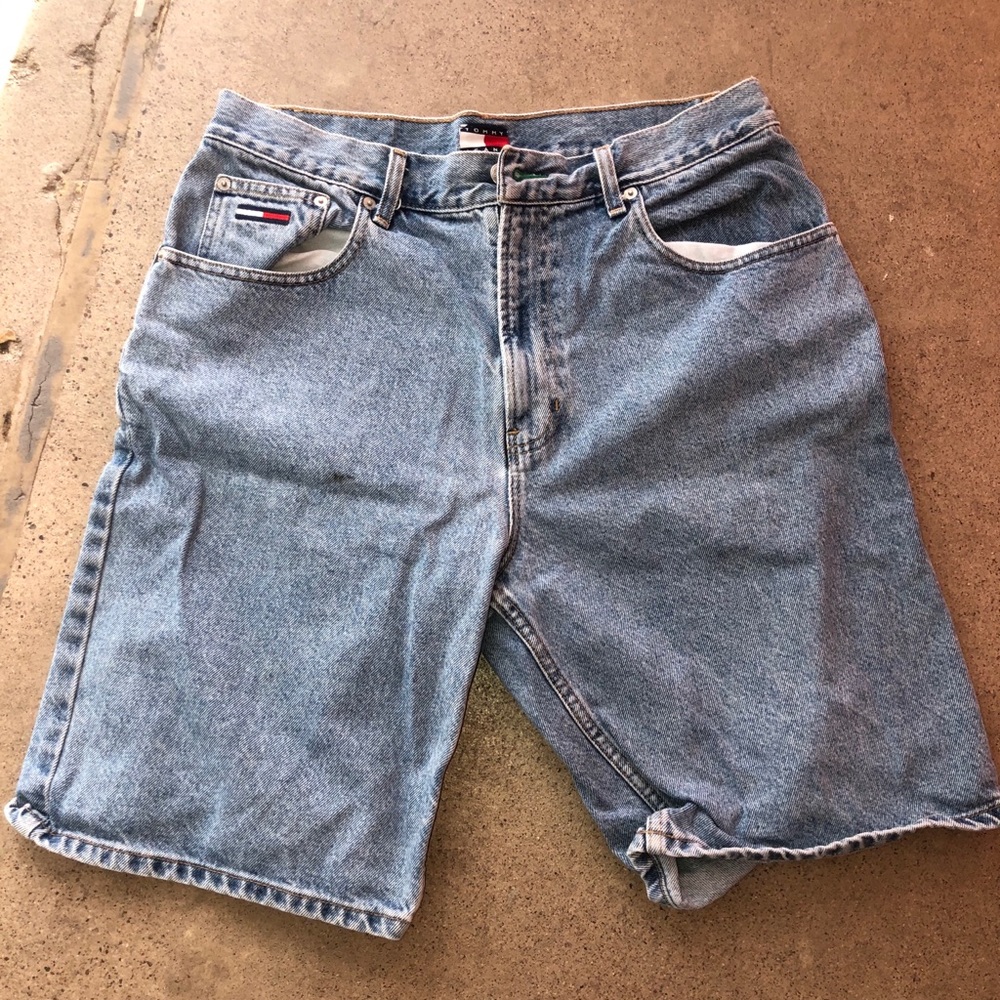 Vintage Tommy Hilfiger jean shorts size 34